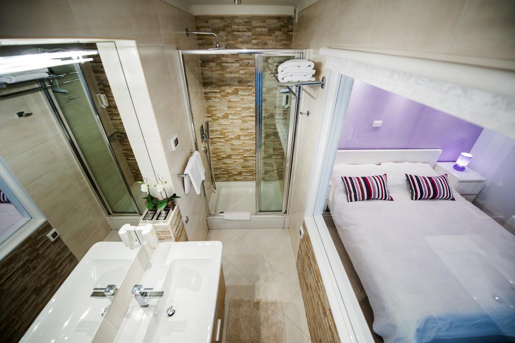 Lilac Kos Rovinj