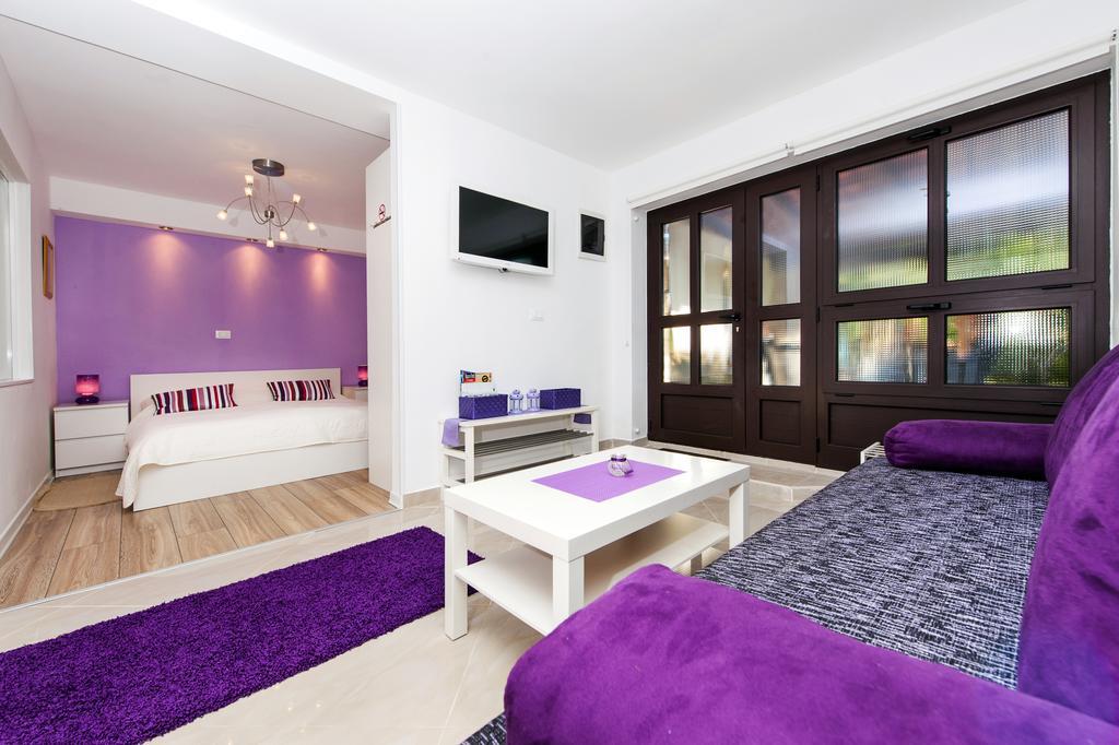 Lilac Kos Rovinj